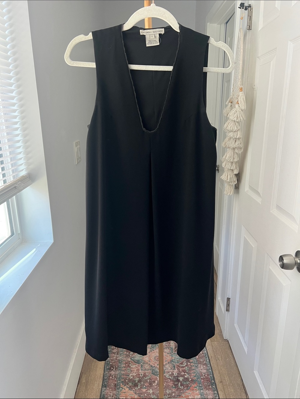 Rohit Ghandi & Rahul Khanna x Anthropologie Black Shift Scoop Flowy Modern Dress